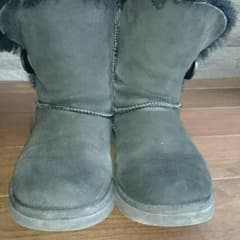 Miko様専用　アグ　UGG　ベイリーボタンのサムネイル