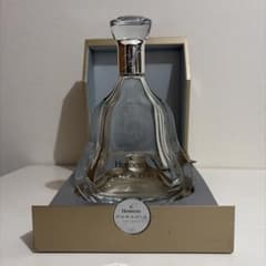 お値下げ！ Hennessy PARADIS 空き瓶 ギフトボックス付き - メルカリ