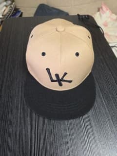 LARKINS ベースボールキャップ ベージュ ブラックのサムネイル