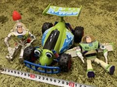 Rare early release! Toy Story RC Buggy A set of two Buzz Lightyear figures.