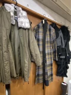段ボールまとめ売り⭐︎ドルチェアンドガッバーナ、ルブタンなどのサムネイル