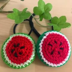 ハンドメイド ヘアゴム くるみボタンのサムネイル