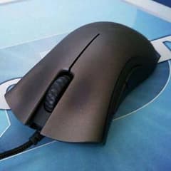 ゲーミングマウス Razer デッサーダーblackedition 中古のサムネイル