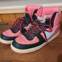 【中古・USED】ナイキ・ターミネーター・ピンク/黒・23.5cmのサムネイル