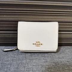 COACH　コーチ　三つ折り財布　コンパクト　財布のサムネイル