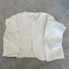 子供用白ボレロ　リボン付　160センチ未使用品