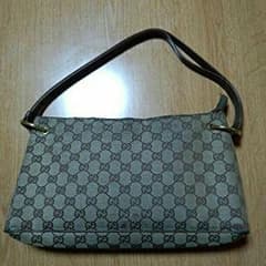 GUCCIショルダーバックのサムネイル