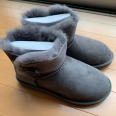 UGG ムートンブーツのサムネイル
