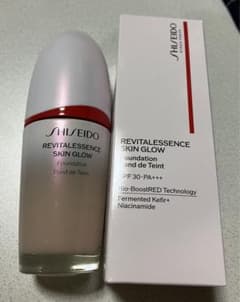 SHISEIDO エッセンススキングロウファンデーションのサムネイル
