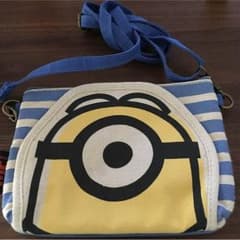 ユニバサルスタジオジャパン ミニオン ポシェットのサムネイル