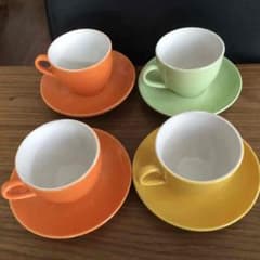 コーヒーカップ&ソーサー♡4客＋訳ありオマケ♡のサムネイル