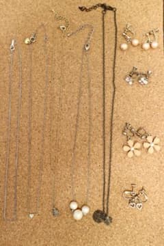 アクセサリー　まとめ売りのサムネイル