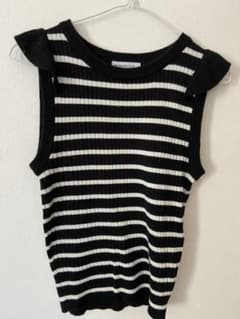 ニットベストのサムネイル