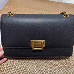 CHARLES & KEITH チェーンショルダーバッグ ブラックのサムネイル