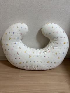 授乳クッション U字型　非売品のサムネイル