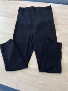 ユニクロ マタニティパンツ 黒のサムネイル