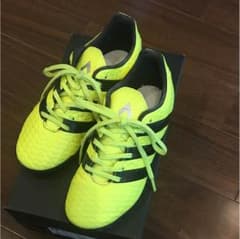 サッカーadidasトレーニングシューズ20㎝のサムネイル