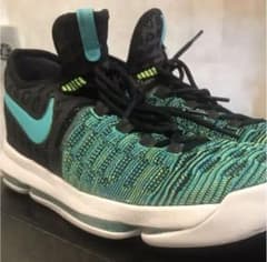 NIKE ＫＤ9のサムネイル