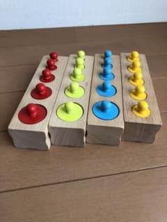 モンテッソーリ　円柱さし4色セットのサムネイル