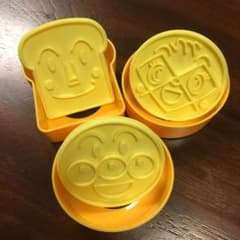 アンパンマン　クッキー型　食パン抜き型のサムネイル