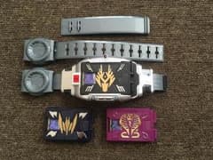 れおまる様専用 仮面ライダー龍騎 Vバックルのサムネイル