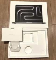 Apple MacBook Pro 14インチ 空のみのサムネイル