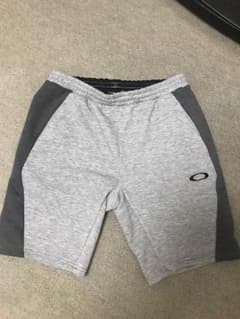 オークリー OAKLEY ハーフパンツのサムネイル