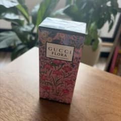 GUCCI Flora Gorgeous Gardenia 50mlのサムネイル