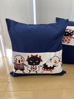 難あり　北欧プリントA キャンバス地　パッチワーク　クッションカバーのサムネイル