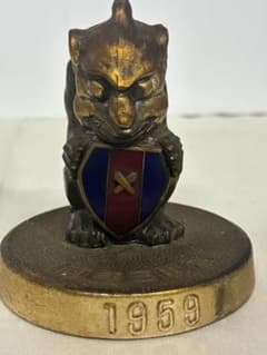 1959年 慶應義塾大学 卒業記念 百年三田会 金属 文鎮 慶応 1959年 慶應義塾大学 卒業記念 百年三田会 金属 文鎮 慶応 - メルカリ