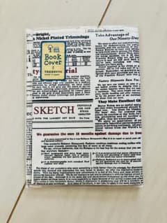 TOCONUTS ブックカバー 英字新聞柄のサムネイル