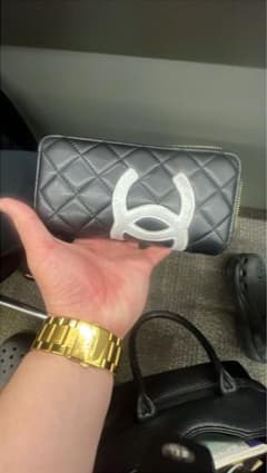 CHANEL財布のサムネイル