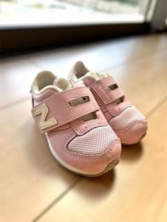 値下げしました！！☆New Balance ベビーシューズ ピンク✩.*˚のサムネイル
