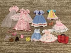 リカちゃん洋服  まとめ売りのサムネイル
