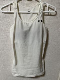 UNDER ARMOUR タンクトップのサムネイル