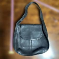 ショルダーバッグのサムネイル
