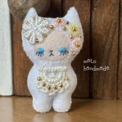 펠트 마스코트 고양이 흰 고양이 핸드메이드