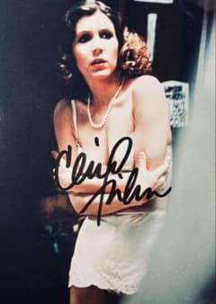 キャリー・フィッシャー直筆サイン入り2Lサイズ写真…スター・ウォーズ… スターウォーズ キャリー・フィッシャー 直筆サイン入り写真 j7 - メルカリ