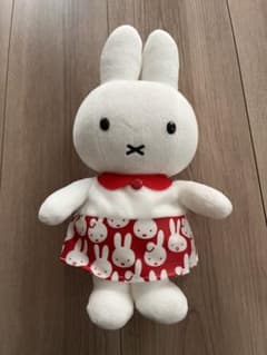 ミッフィー　ぬいぐるみのサムネイル