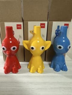 任天堂 ピクミン 一輪挿し 赤 黄 青 3種セッ新品未使用♡♡ - メルカリ