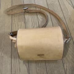 BREE 筒型ショルダーバッグ ヌメ革 Nature RISHA1 - メルカリ