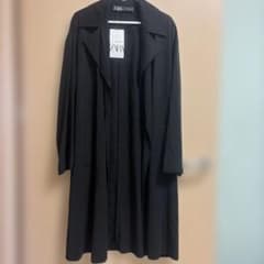 ZARA ブラック 薄手トレンチコートのサムネイル