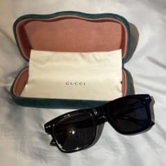 【美品】GUCCI サングラス ブラック 高級ケース付きのサムネイル