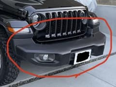 ジープ　JEEP グラディエーター　ラングラー フロントバンパー　純正品のサムネイル
