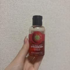 おまとめ送料込み変更！THE BODY SHOP ストロベリー シャワージェルのサムネイル