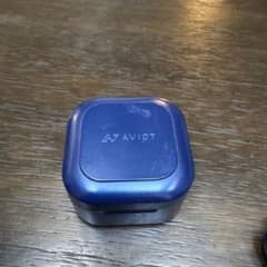 AVIOTワイヤレスイヤホン ブルー（右耳とケースのサムネイル
