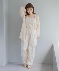 Kastane 裾ドロスト カーゴパンツ アイボリーのサムネイル
