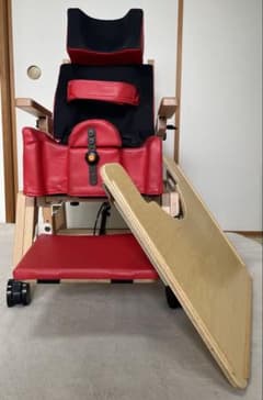 美品♪座位保持装置（赤色） たのメル便（¥8,600込み価格） 美品♪座位保持装置（赤色） たのメル便（¥8,600込み価格） - メルカリ