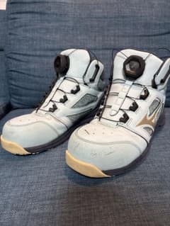 明日発送可⭐︎限定色⭐︎Mizuno BOA安全靴 25cm F1GA250532 ⭐︎限定色⭐︎Mizuno BOA安全靴 25cm F1GA250532 - メルカリ