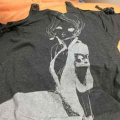 訳あり 肩出しTシャツのサムネイル